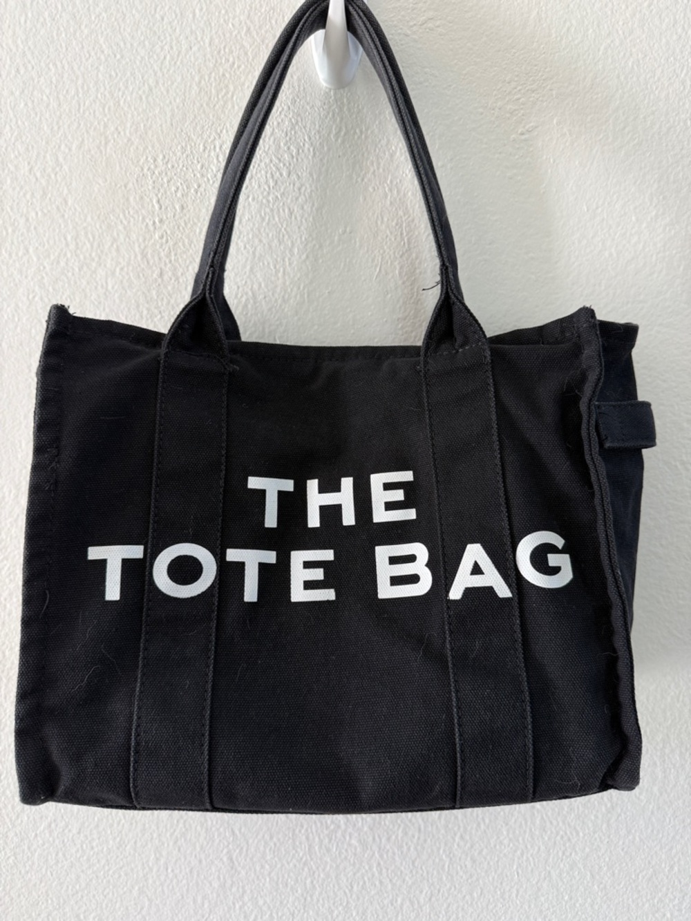THE TOTE BAG